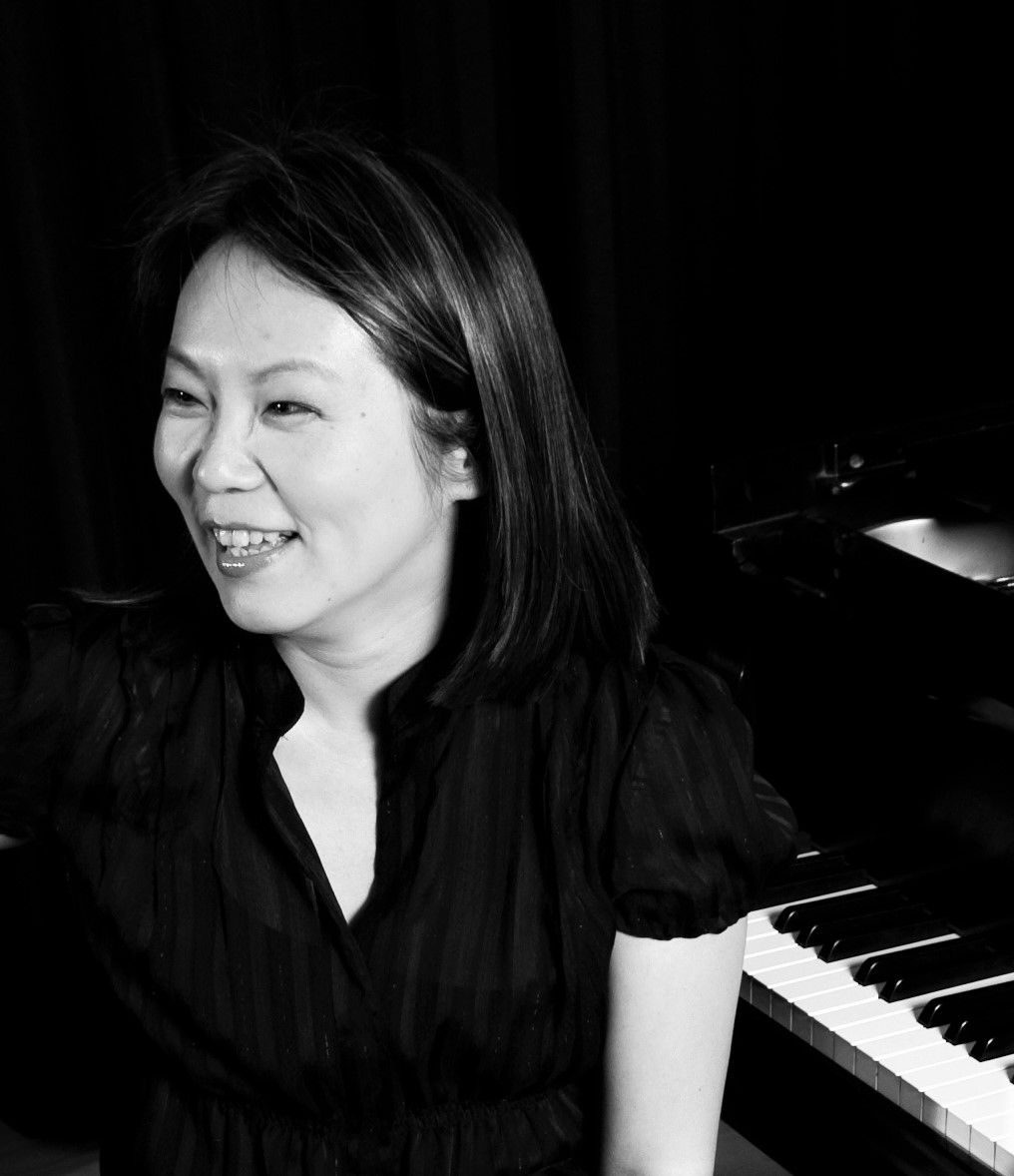 Bernadette Lo 